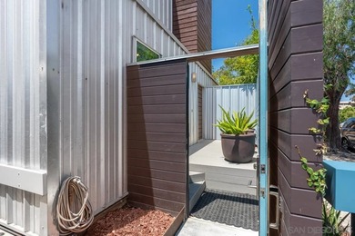 Hip Contemporary Urban Townhome located at the heart of - photo 3