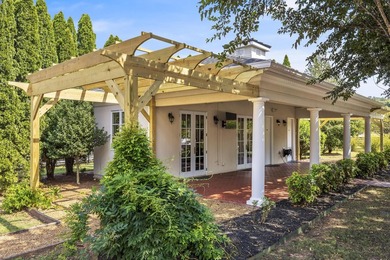 The Grandeur of the Southern Plantation. Nestled upon 4.5 level - photo 34