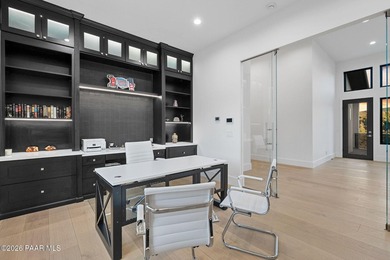 Extensively reimagined beginning in 2020, this modern luxury - photo 36