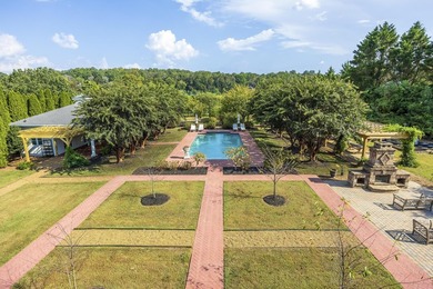 The Grandeur of the Southern Plantation. Nestled upon 4.5 level - photo 41