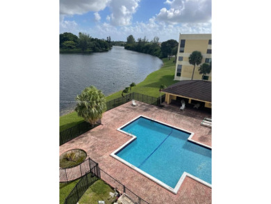 Lake Condo For Sale in Lauderhill, Florida