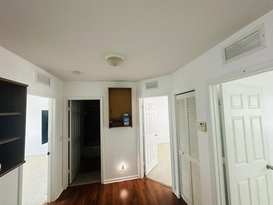 GREAT CONDITION TOWNHOUSE, 1ST FLOOR TILED ON THE DIAG. VINYLS - photo 43