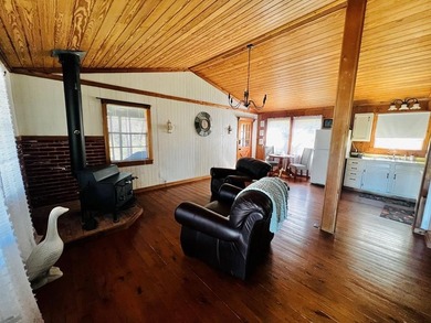 MOSTLY FURNISHED WATERVIEW PROPERTY LOCATED IN THE SOUGHT-AFTER - photo 7