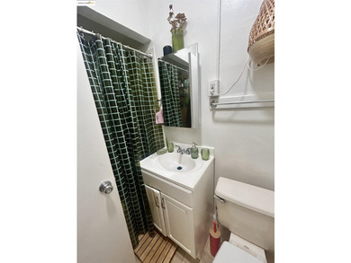 HUGE PRICE IMPROVEMENT. Well Kept Jewel in the heart of - photo 9