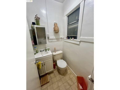 HUGE PRICE IMPROVEMENT. Well Kept Jewel in the heart of - photo 10