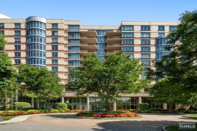 Lake Condo For Sale in North Bergen, New Jersey