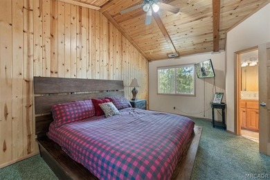Prime Snow Summit location for this Dixon-built duplex, just - photo 15