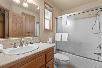 Prime Snow Summit location for this Dixon-built duplex, just - photo 18