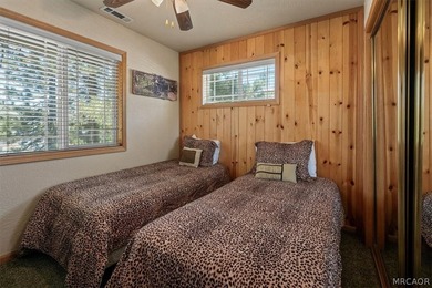 Prime Snow Summit location for this Dixon-built duplex, just - photo 19