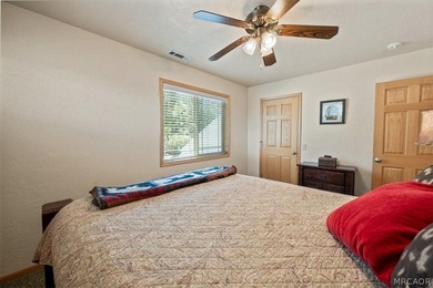 Prime Snow Summit location for this Dixon-built duplex, just - photo 24