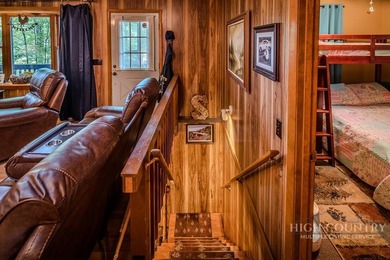 This charming mountain cottage offers comfortable four-season - photo 27