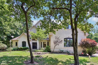 Stunning 5-Bedroom Custom Estate with Massive Detached 6 plus - photo 1