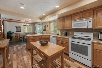 Prime Snow Summit location for this Dixon-built duplex, just - photo 33