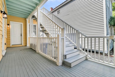 Downtown Charleston fully renovated duplex in a high-demand - photo 5