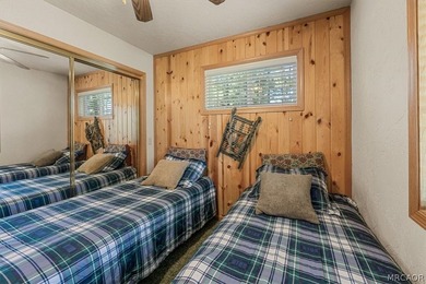 Prime Snow Summit location for this Dixon-built duplex, just - photo 42