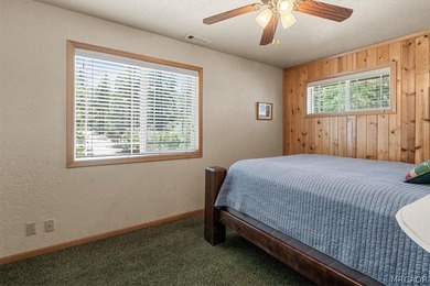 Prime Snow Summit location for this Dixon-built duplex, just - photo 45