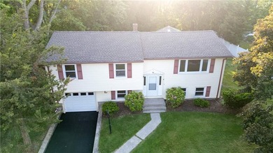 Beautiful Raised Ranch with stunning Sakonnet River views, set - photo 5