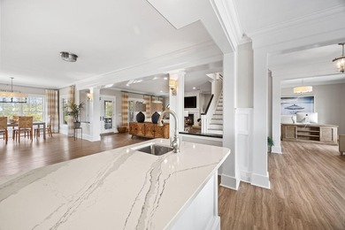 This beautiful Coastal New England / Nantucket-style home - photo 11