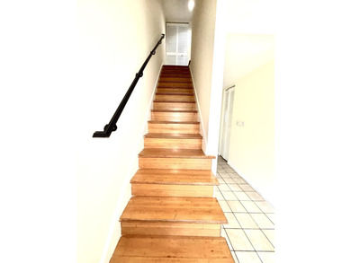 Welcome to this charming two-story townhouse in the Fountains of - photo 14