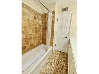 Welcome to this charming two-story townhouse in the Fountains of - photo 21