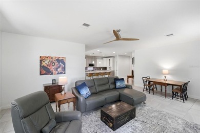 This exceptional 2020-built modern Florida residence offers a - photo 22
