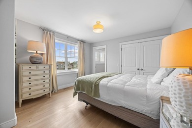 This beautiful Coastal New England / Nantucket-style home - photo 24
