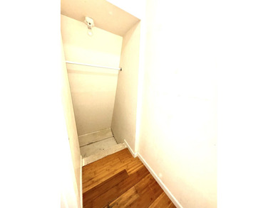 Welcome to this charming two-story townhouse in the Fountains of - photo 24