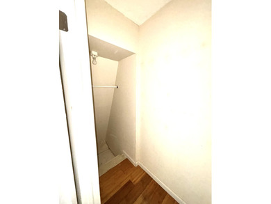 Welcome to this charming two-story townhouse in the Fountains of - photo 25