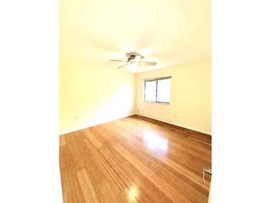 Welcome to this charming two-story townhouse in the Fountains of - photo 26