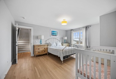 This beautiful Coastal New England / Nantucket-style home - photo 30