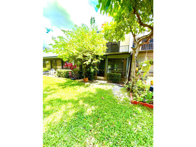 Welcome to this charming two-story townhouse in the Fountains of - photo 31