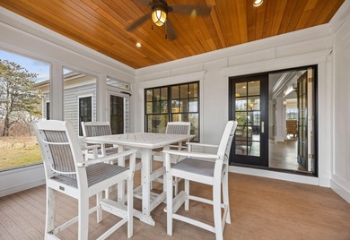 This beautiful Coastal New England / Nantucket-style home - photo 37