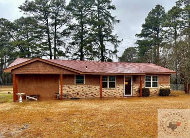 Wright Patman Lake Home For Sale in Atlanta Texas