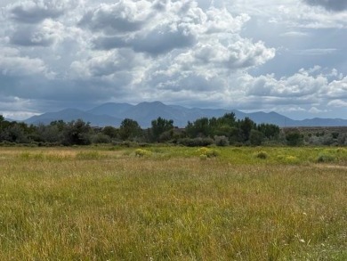 Lake Acreage For Sale in Ranchos de Taos, New Mexico