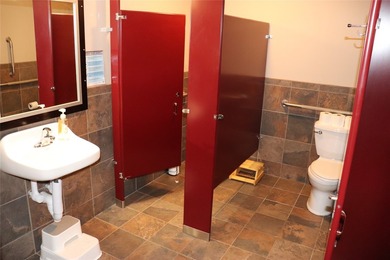 Motivated Seller! Perfect Opportunity to get into the Rental - photo 12