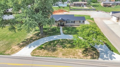 **Beautifully Renovated 5-Bedroom Home in Somerset, KY - Minutes - photo 17