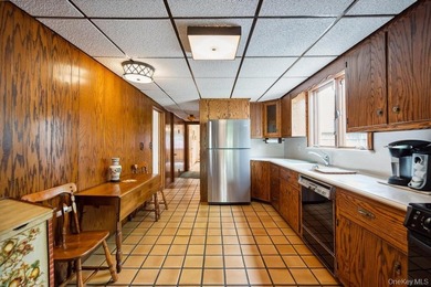 Located in the desirable Democratic Hill area, this 4-bedroom - photo 20