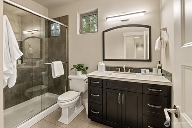 In the heart of Suncadia Resort, this beautifully designed 3-bed - photo 22