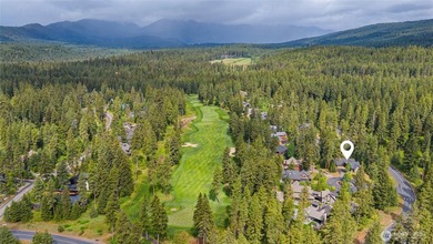 In the heart of Suncadia Resort, this beautifully designed 3-bed - photo 33
