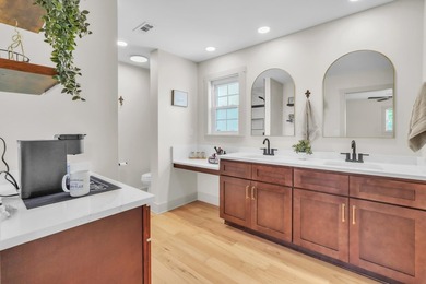 **Beautifully Renovated 5-Bedroom Home in Somerset, KY - Minutes - photo 37