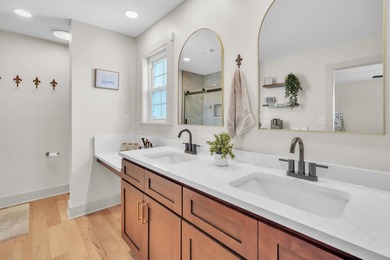 **Beautifully Renovated 5-Bedroom Home in Somerset, KY - Minutes - photo 39