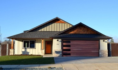 Rogue River Home For Sale in Grants Pass Oregon