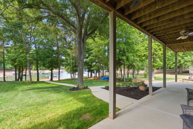 Lake Hartwell 5 BR/3BA Home | Level Lot | Dock - photo 19