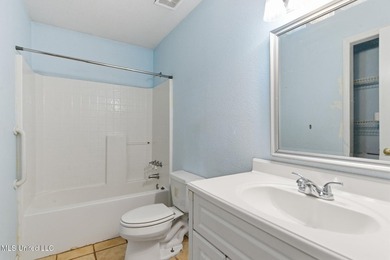 Don't miss your opportunity to own this charming 2-bedroom - photo 13