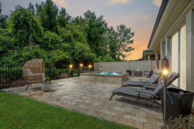 Welcome to this stunning single-level 3-bedroom, 2-bathroom - photo 6