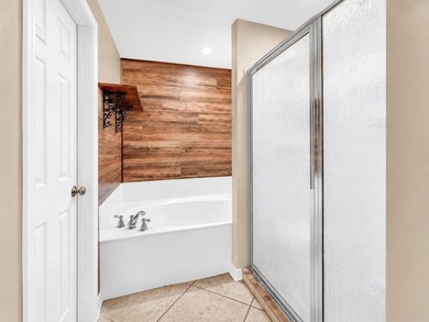 IT'S A LIFESTYLE!!! Nestled between two sought after communities - photo 18