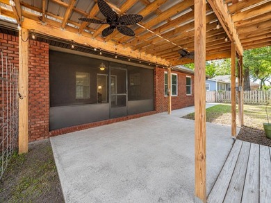 IT'S A LIFESTYLE!!! Nestled between two sought after communities - photo 30