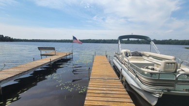 Post-card Perfect Amber Lake Home! Tucked in the woods with 159' - photo 3