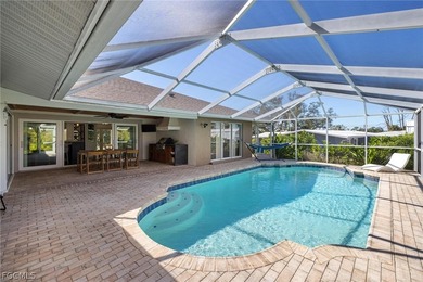 This special, one of a kind home has quick access to Dona Bay - photo 4