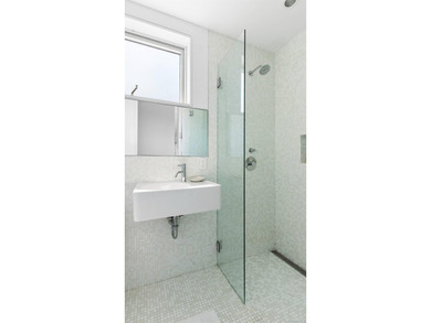We are proud to introduce Crest House, one of Cherry Grove's - photo 14